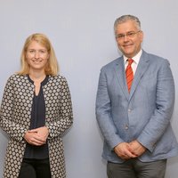 Frau Haberlander mit Herrn Primar Hefler