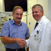 Wolfgang Loidl mit Patient