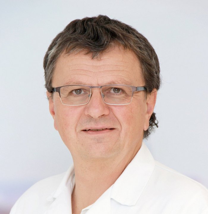 Prim. Univ. Prof. Dr. Reinhold Függer