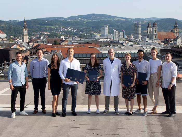 Gruppenfoto Hubschrauberlandeplatz