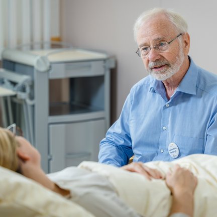 Ehrenamt als Seelsorger am Ordensklinikum
