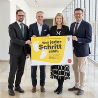 Prim. Prof. DDr. Reinhold Ortmaier, Prim. Prof. Dr. Björn Rath, Gesundheits-Landesrätin LH-Stv.in Mag.a Christine Haberlander, Univ.-Prof. Dr. Tobias Gotterbarm