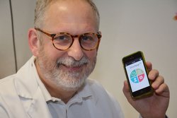 OA Dr. Koen mit der Kinderuro-App