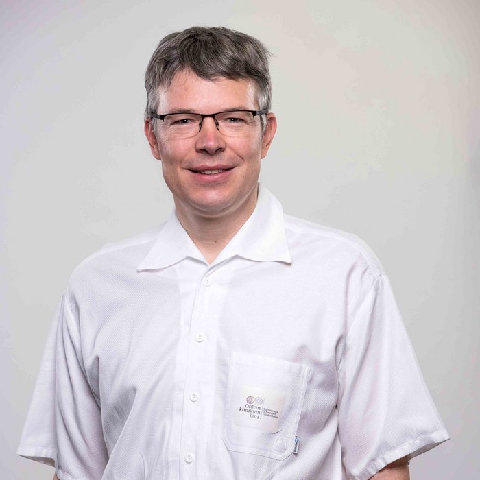 OA DR. Andreas Strobl, Leiter des Kopf-Hals-Tumorzentrums am Ordensklinikum Linz Barmherzige  Schwestern